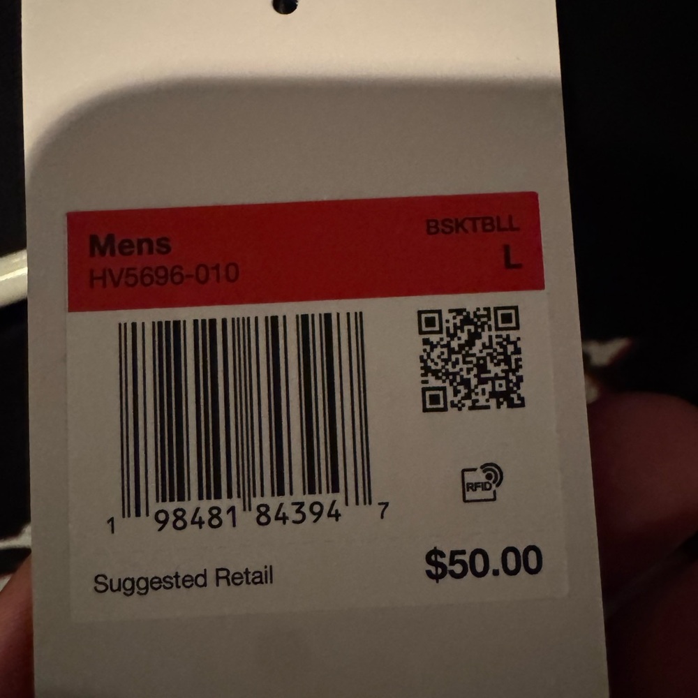Nike Black Graphic Tee - Brand New - Picture 3 of 4